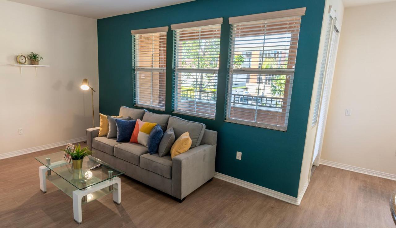 Amazing 2 Bedroom 7 Min From Disneyland W Free Parking Anaheim Exteriér fotografie